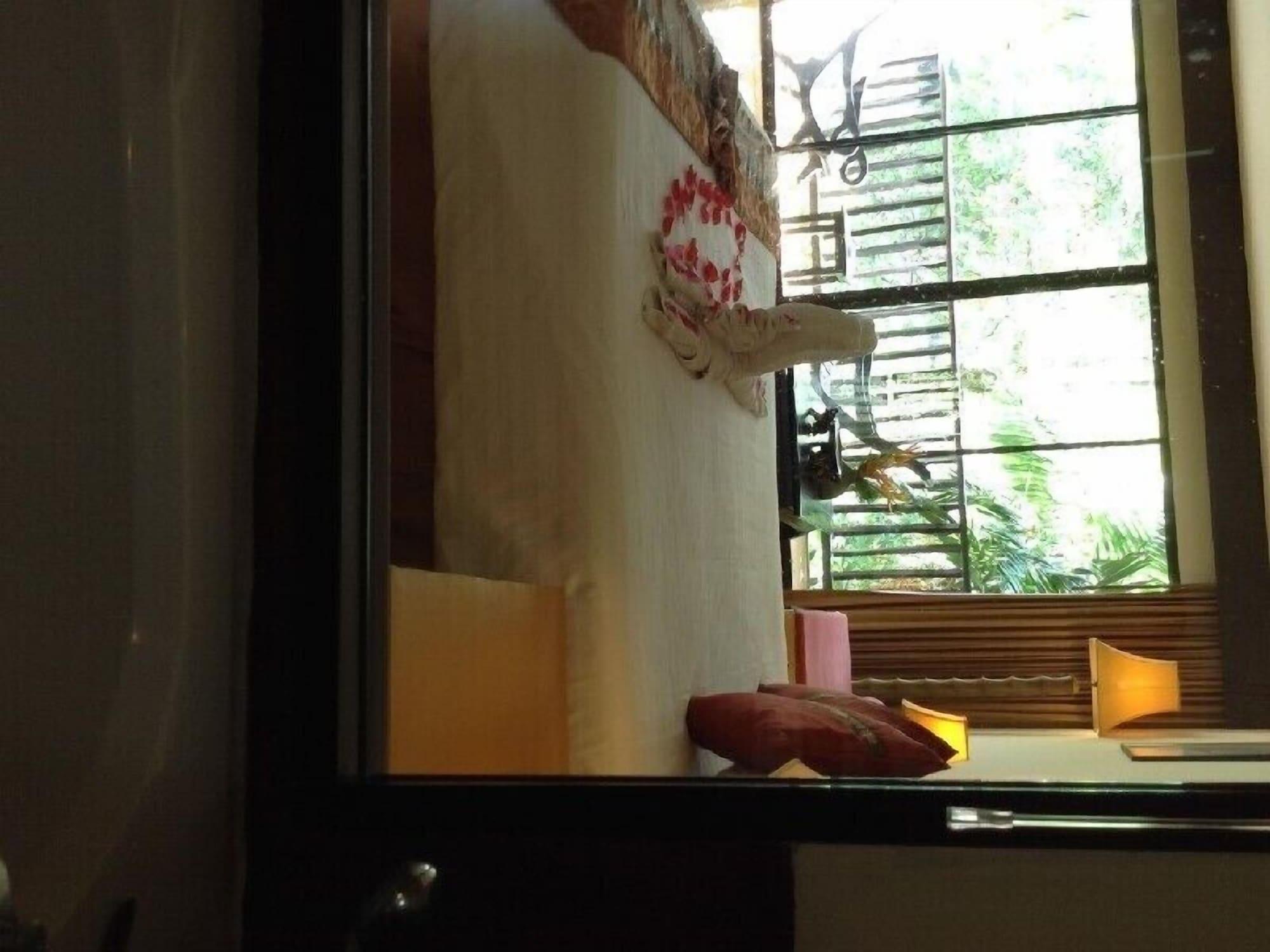 Takolaburi Cultural Resort Khao Lak Eksteriør billede