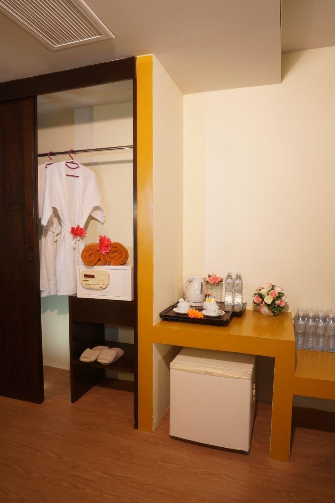 Takolaburi Cultural Resort Khao Lak Eksteriør billede