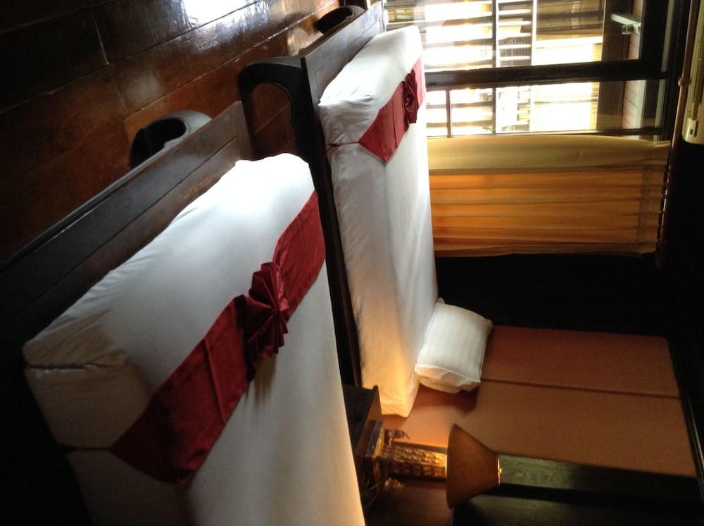 Takolaburi Cultural Resort Khao Lak Eksteriør billede