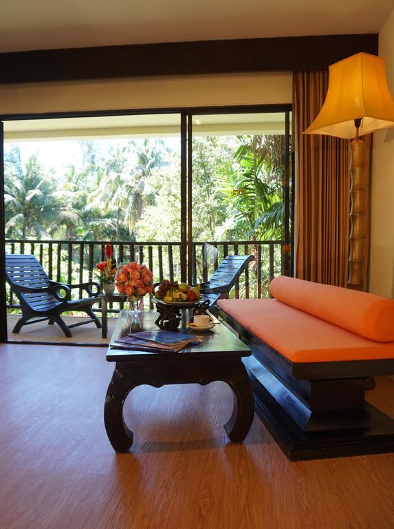 Takolaburi Cultural Resort Khao Lak Eksteriør billede