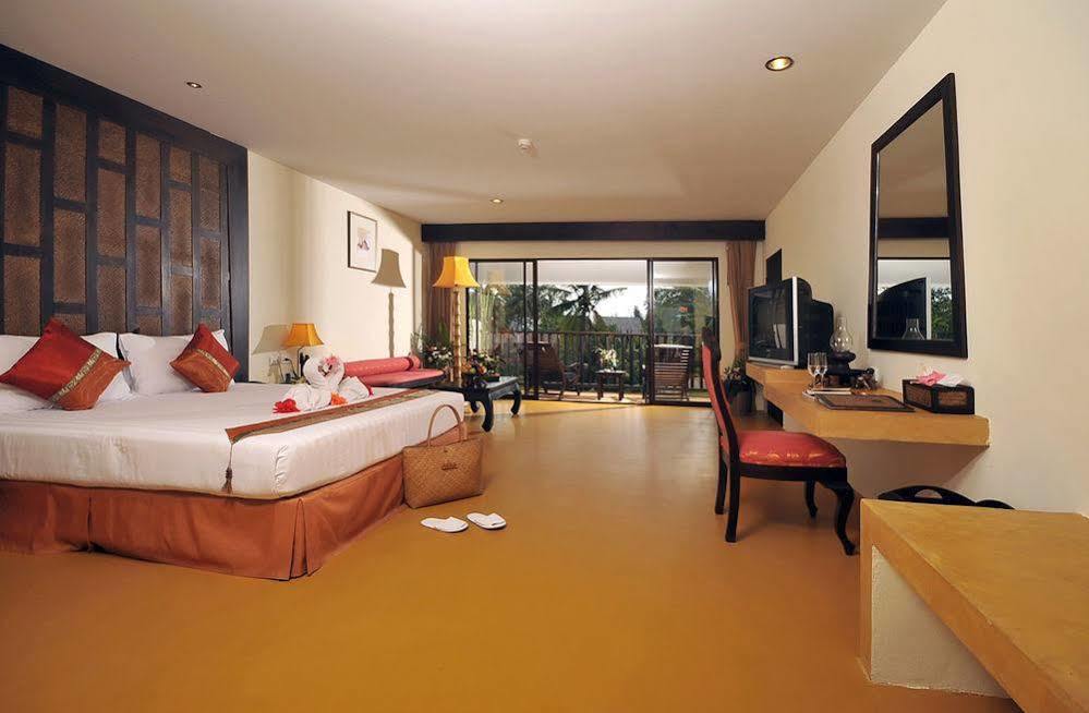 Takolaburi Cultural Resort Khao Lak Eksteriør billede